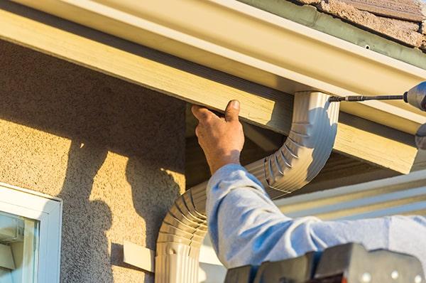 we use high-quality aluminum, steel, and vinyl materials for gutter installation